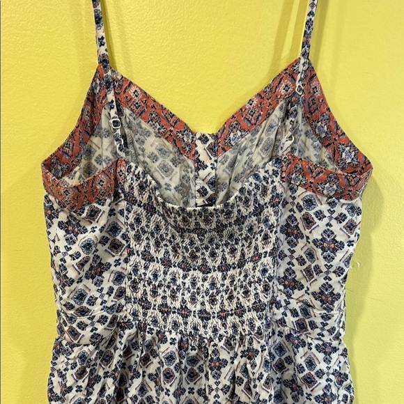 American Eagle 🦅 Blue Patterned Romper - Picture 7 of 8